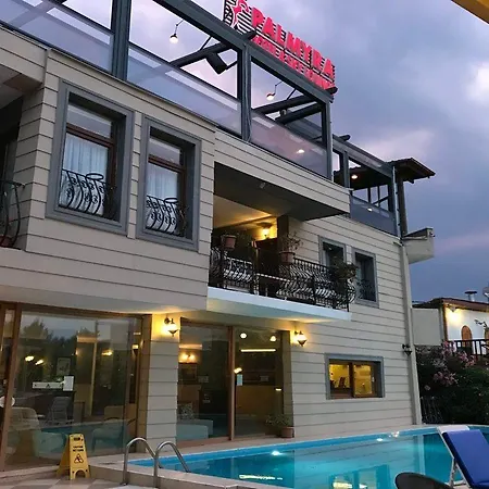 Hotel Palmyra 3*