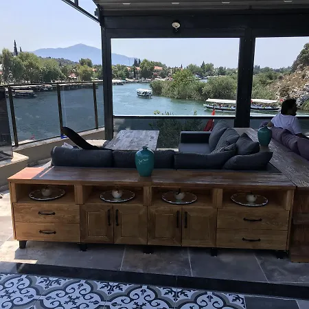 Hotel Palmyra 3*